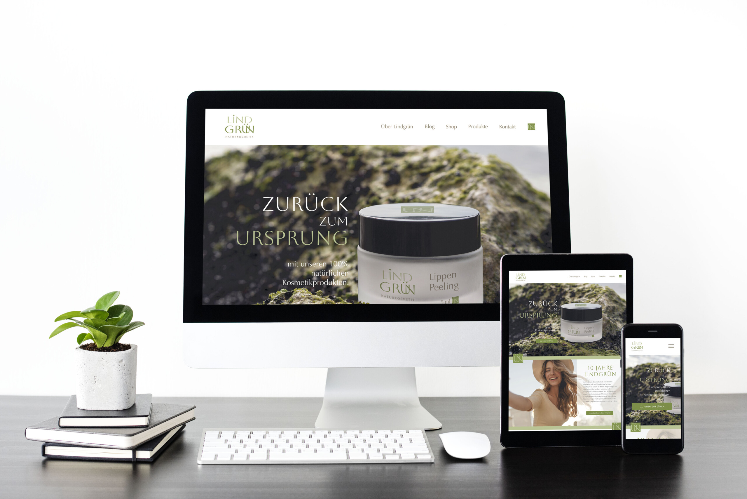 Set of digital devices screen mockup